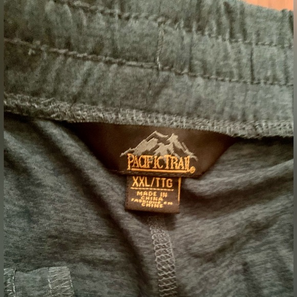 PACIFIC TRAIL Women’s Shorts Navy Blue Size XXLarge - Picture 2 of 5